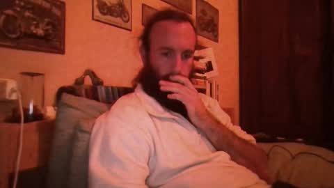 yeti_92 online show from November 7, 2025, 5:46 pm