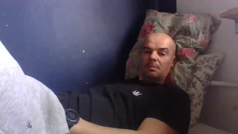 yewloo online show from November 5, 2025, 8:25 am