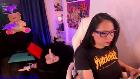 Luna online show from January 9, 2026, 2:36 am