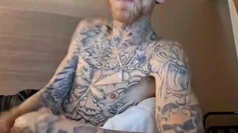 Snapshot of yfwb69xxx chatting on October 18, 2025, 11:33 am yfwb69xxx online show from October 18, 2025, 11:33 am