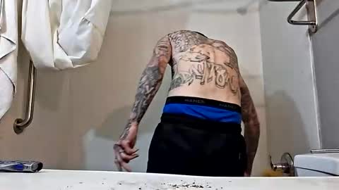 Snapshot of yfwb69xxx chatting on November 3, 2025, 10:49 am yfwb69xxx online show from November 3, 2025, 10:49 am