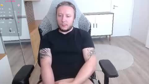 Snapshot of yhdxhy chatting on June 24, 2026, 10:14 am James online show from June 24, 2026, 10:14 am