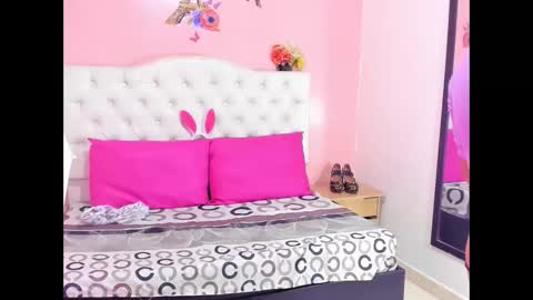 yineth_hot online show from November 15, 2025, 10:15 pm