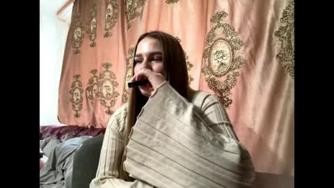 Eva online show from April 16, 2026, 2:07 pm