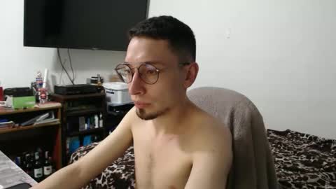 yinmao08 online show from February 3, 2026, 2:32 am