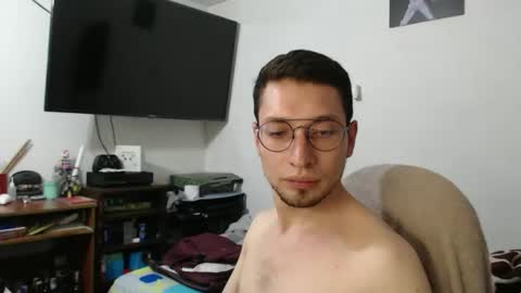 yinmao08 online show from March 3, 2026, 12:17 am