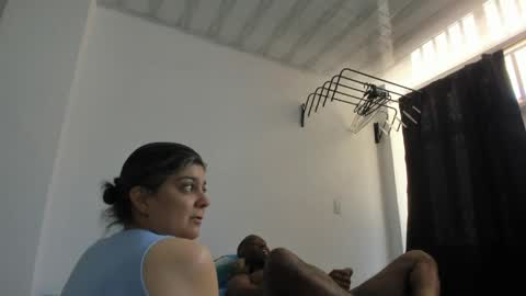 yinyyanghot online show from March 21, 2026, 4:21 pm