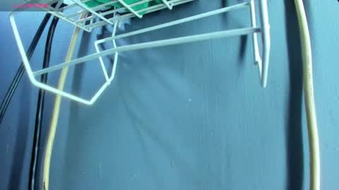 Yiyo online show from March 21, 2026, 9:07 pm