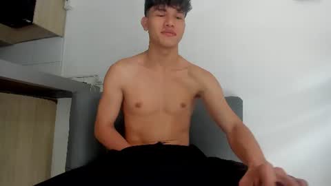 yizus_bonz online show from June 25, 2026, 4:22 pm