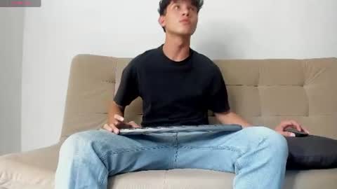 yizus_bonz online show from July 20, 2026, 10:34 pm