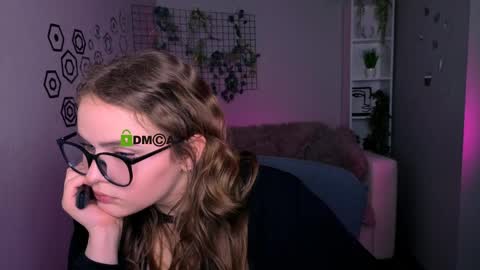 Snapshot of ylia_fress chatting on April 10, 2026, 1:16 pm Ylia online show from April 10, 2026, 1:16 pm