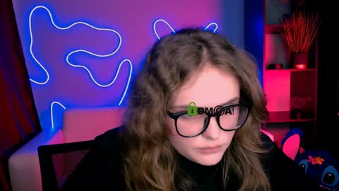 Snapshot of ylia_fress chatting on April 13, 2026, 2:22 pm Ylia online show from April 13, 2026, 2:22 pm