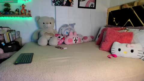 lucy online show from October 6, 2025, 8:34 am