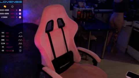     online show from February 7, 2025, 9:26 pm