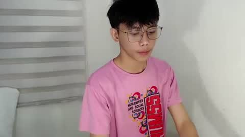 Snapshot of ynotyu chatting on September 26, 2025, 11:25 am ynotyu online show from September 26, 2025, 11:25 am