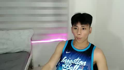 Snapshot of ynotyu chatting on October 4, 2025, 3:32 pm ynotyu online show from October 4, 2025, 3:32 pm