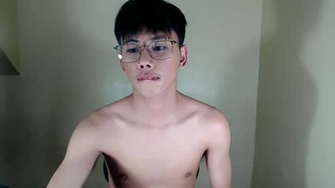 Snapshot of ynotyu chatting on November 3, 2025, 5:14 pm ynotyu online show from November 3, 2025, 5:14 pm