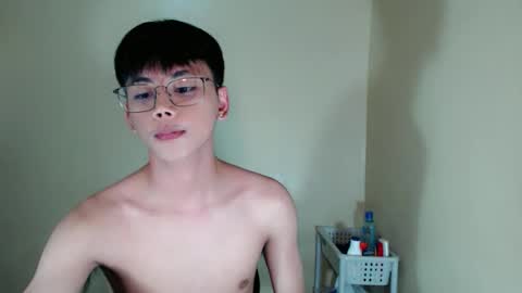 Snapshot of ynotyu chatting on November 5, 2025, 1:55 pm ynotyu online show from November 5, 2025, 1:55 pm