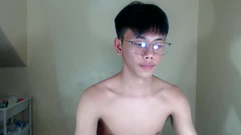 Snapshot of ynotyu chatting on November 13, 2025, 11:20 am ynotyu online show from November 13, 2025, 11:20 am