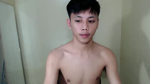 Snapshot of ynotyu chatting on December 2, 2025, 7:47 am ynotyu online show from December 2, 2025, 7:47 am