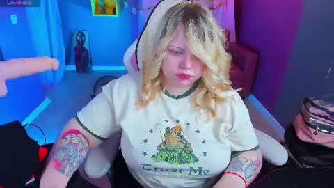 Snapshot of yoki_shizuko chatting on June 15, 2026, 6:15 am Yoki online show from June 15, 2026, 6:15 am