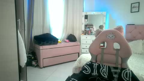 yokiko online show from December 15, 2025, 1:37 pm