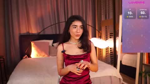 Snapshot of yokokoko__ chatting on November 12, 2025, 5:52 am Yoko online show from November 12, 2025, 5:52 am