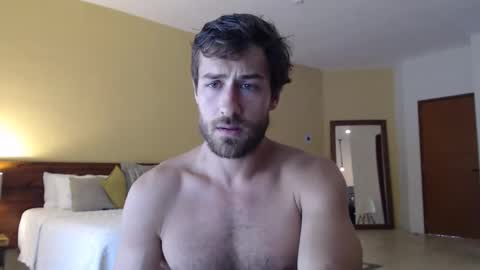 Yoooups online show from October 21, 2025, 10:10 pm