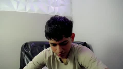 Snapshot of yosepp_cum chatting on April 28, 2026, 3:33 am YOSEP online show from April 28, 2026, 3:33 am