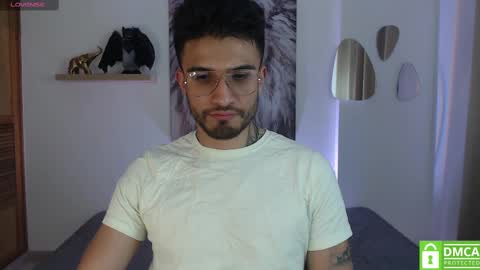 yoshy_man online show from January 31, 2025, 3:52 am