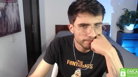 yoshy_man online show from October 8, 2025, 3:48 am