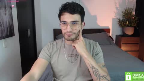 yoshy_man online show from October 16, 2025, 3:18 am