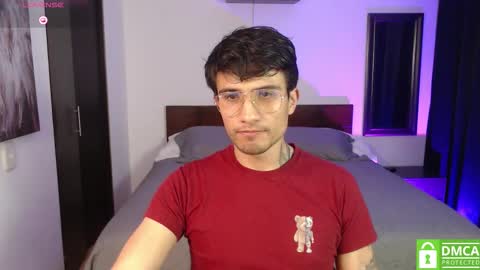 yoshy_man online show from November 21, 2025, 3:05 am