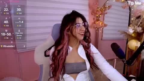 Snapshot of yosoykore_ chatting on May 22, 2026, 1:35 am Kore online show from May 22, 2026, 1:35 am