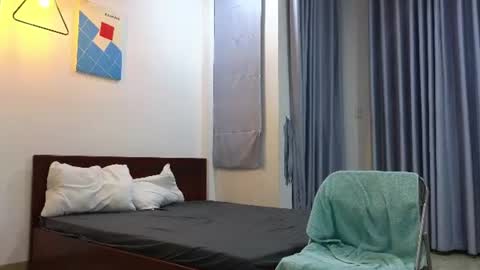 Snapshot of you_dream_ chatting on July 23, 2026, 4:49 pm you_dream_ online show from July 23, 2026, 4:49 pm