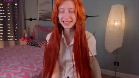 Snapshot of you_fell_in_love chatting on July 17, 2026, 10:25 pm Elizabeth brunette -- Darline blonde online show from July 17, 2026, 10:25 pm