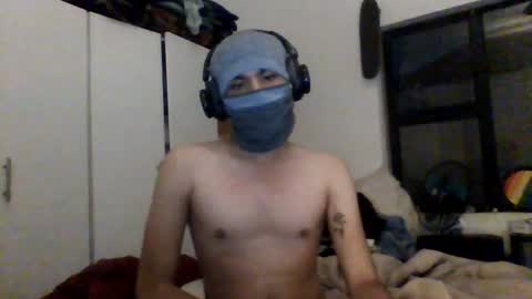 Snapshot of you_luv_me chatting on July 12, 2026, 8:11 pm you_luv_me online show from July 12, 2026, 8:11 pm