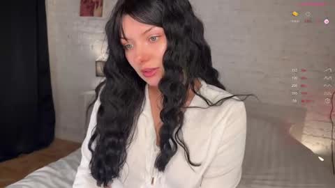 Snapshot of youandi___ chatting on April 3, 2026, 5:00 pm Massage Studio online show from April 3, 2026, 5:00 pm