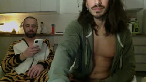 youcallmerobert online show from July 9, 2026, 3:21 am