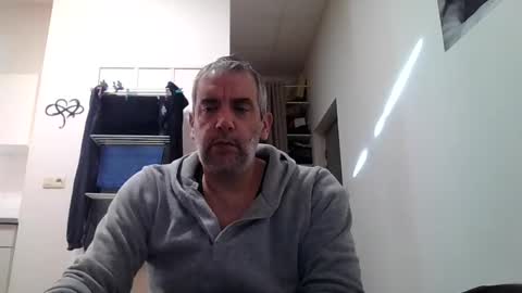 Snapshot of youdeservit chatting on February 9, 2025, 8:33 am CrayZio online show from February 9, 2025, 8:33 am