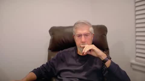 Colorado Guy Straight online show from November 2, 2025, 12:29 pm