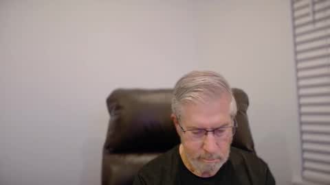 Colorado Guy Straight online show from November 13, 2025, 2:43 am