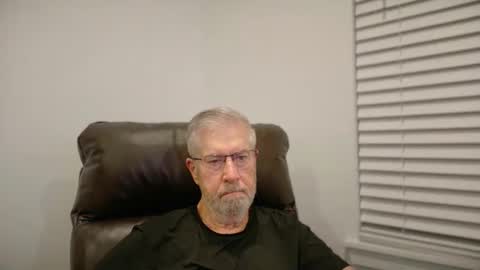 Colorado Guy Straight online show from November 15, 2025, 4:54 am