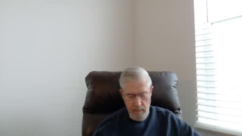 Colorado Guy Straight online show from November 18, 2025, 2:54 pm