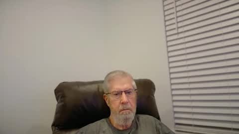 Colorado Guy Straight online show from December 21, 2025, 12:01 pm