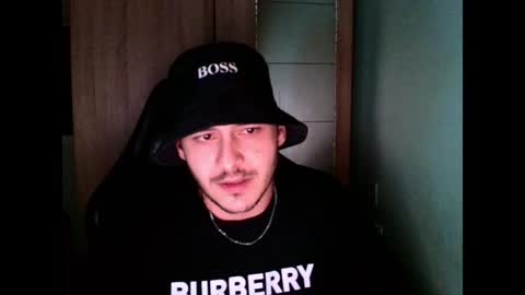 Snapshot of younromki chatting on December 23, 2024, 1:18 am A... online show from December 23, 2024, 1:18 am