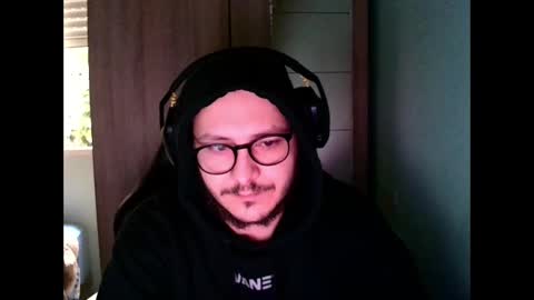 Snapshot of younromki chatting on February 13, 2025, 11:39 am A... online show from February 13, 2025, 11:39 am