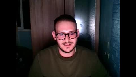 Snapshot of younromki chatting on February 10, 2026, 8:24 pm A... online show from February 10, 2026, 8:24 pm