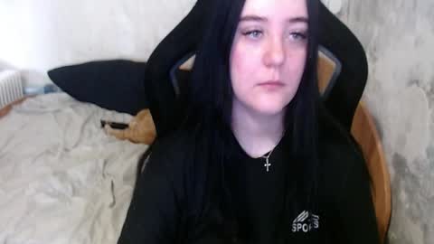 your_8a8y online show from April 20, 2026, 11:02 am