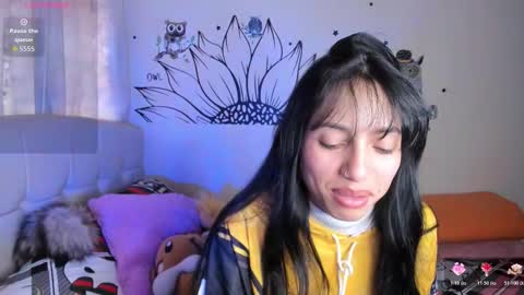 mia3 online show from November 6, 2025, 5:03 pm